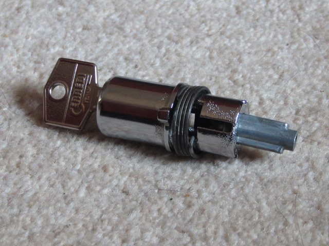 The return spring fitted to the lock barrel ensures the lock always returns to the position allowing the key to be removed 